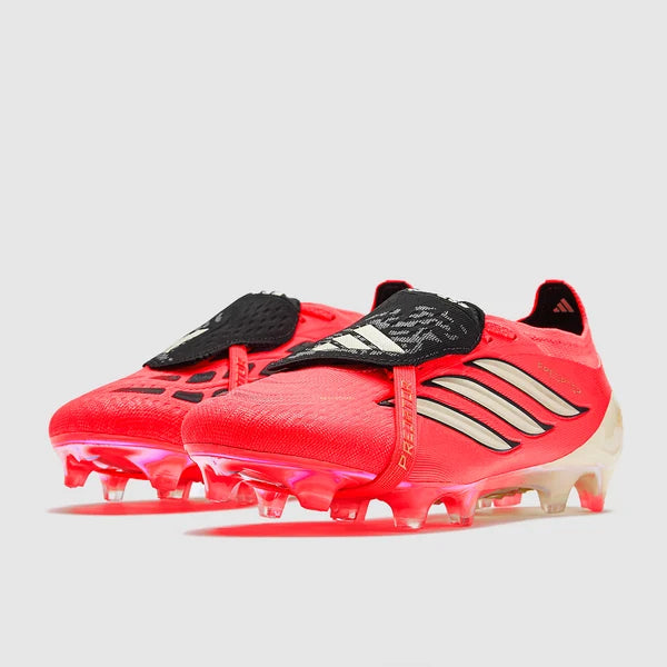 Predator 26 Tongue FG Elite " Road to Glory " Pack