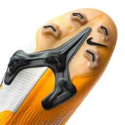 Mercurial Vapor 13 Elite FG " Daybreak " Pack