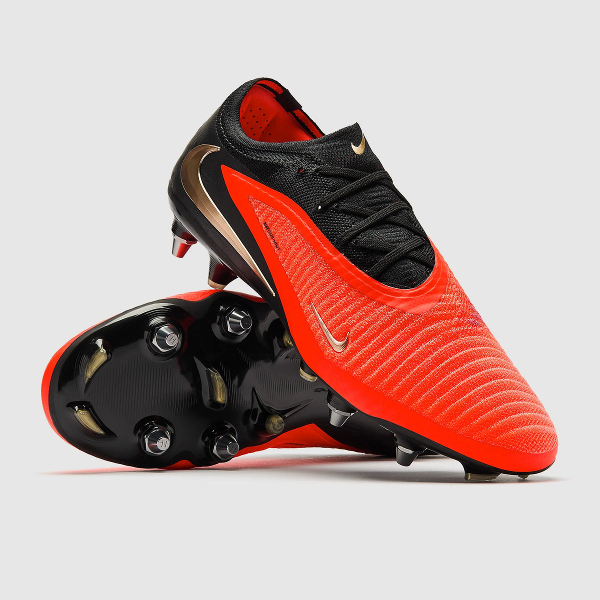 Phantom 6 Elite Low Cut SG-Pro " Break Em' " Pack