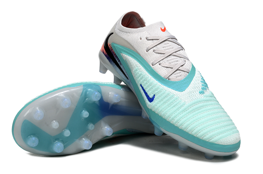 Phantom 6 Elite Low Cut AG-Pro " United " Pack