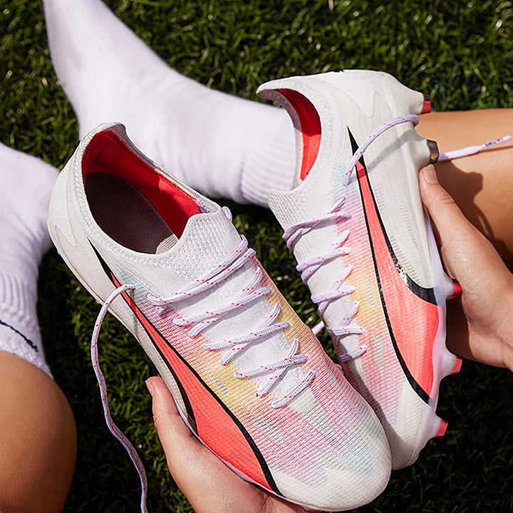 Ultra Ultimate FG/AG - Blanc Puma/Orchidée de Feu
