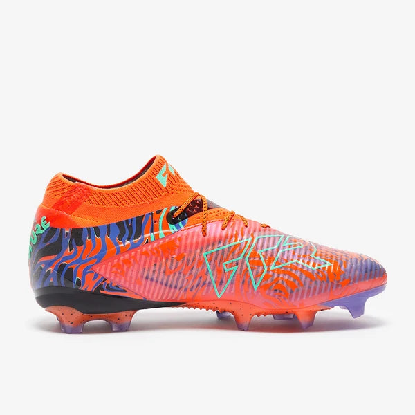 Future 8 Ultimate Elite FG/AG " Creativity " Pack