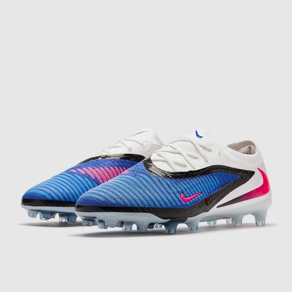 Phantom 6 Elite Low Cut AG-Pro " Attack " Pack