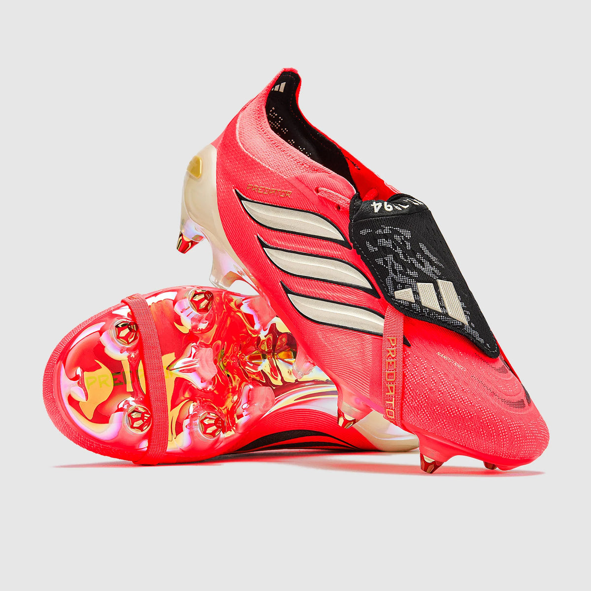 Predator 26 Tongue SG Elite " Road to Glory " Pack