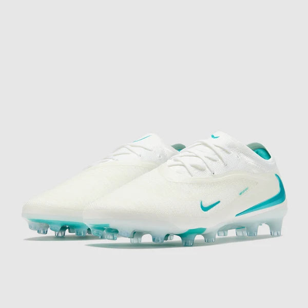 Phantom 6 Elite Low Cut AG " Bright Lights " Pack