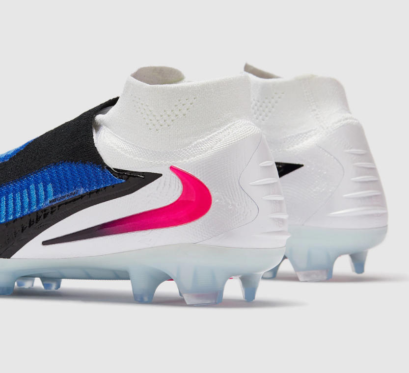 Phantom 6 Elite High Cut FG " Attack " Pack