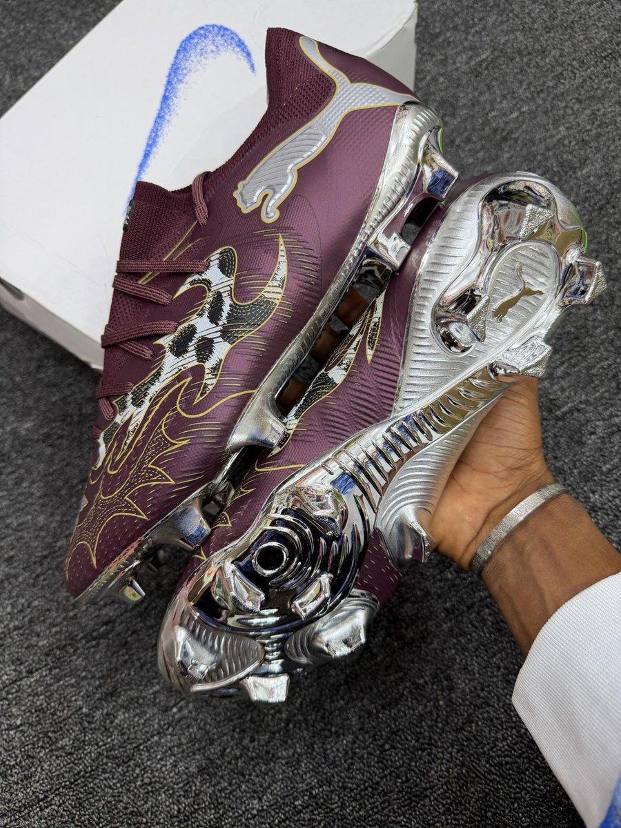 Future 8 Ultimate Elite FG/AG " Dallas " Pack