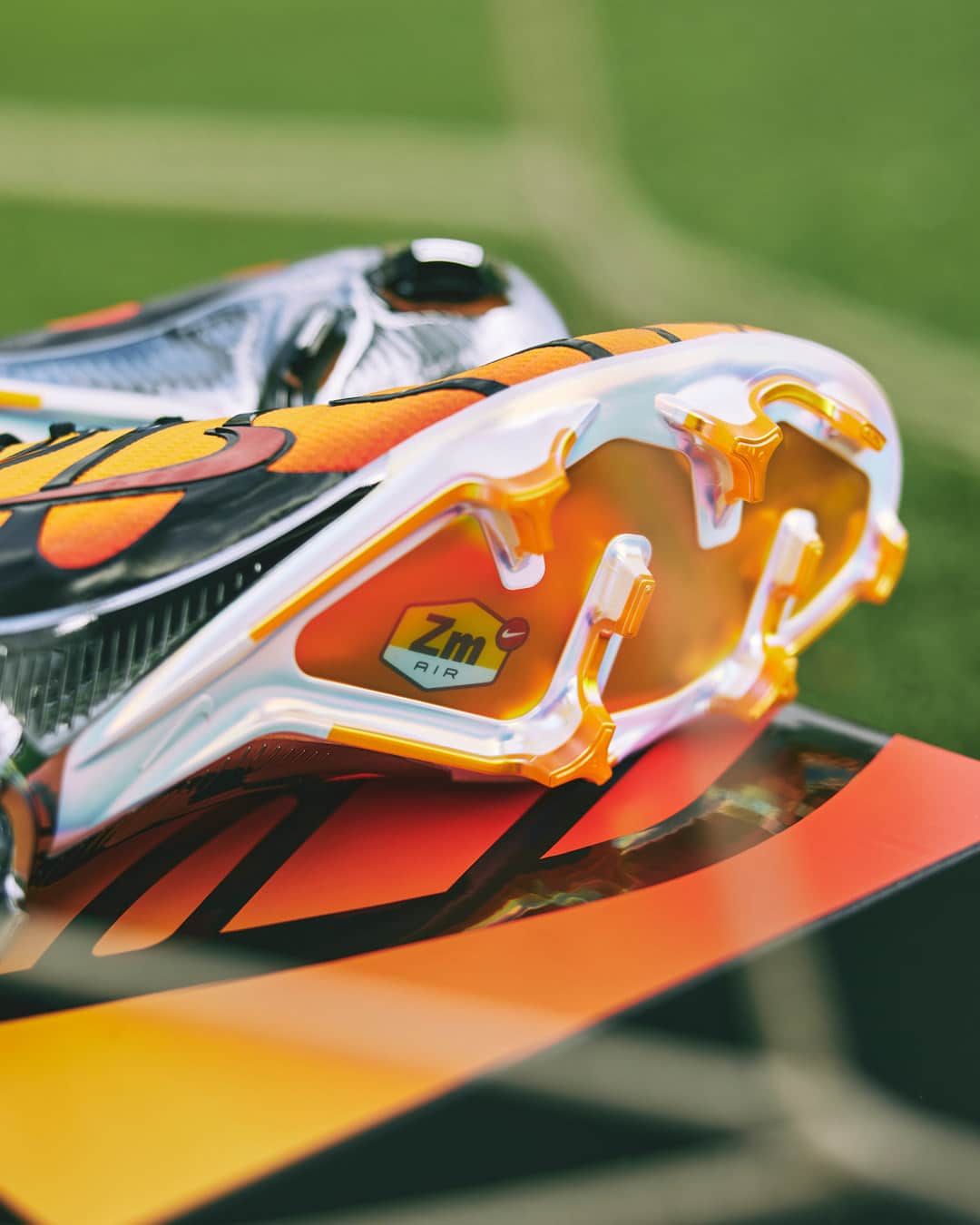 Mercurial Vapor 15 Elite FG X Air Max Plus Tn - Sunset Orange